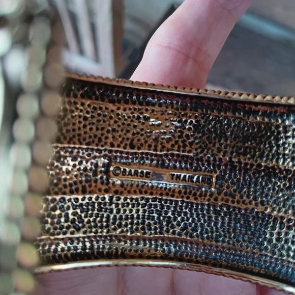 VINTAGE BARSE GOLD PLATED CUFF GORGEOUS SZ OS FITS MOST RARE UNISEX